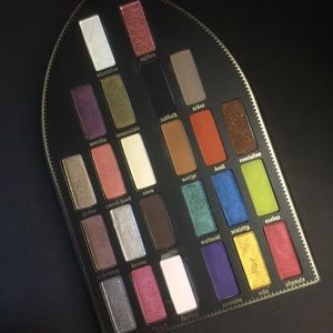 Kat Von D Saint and Sinner Palette